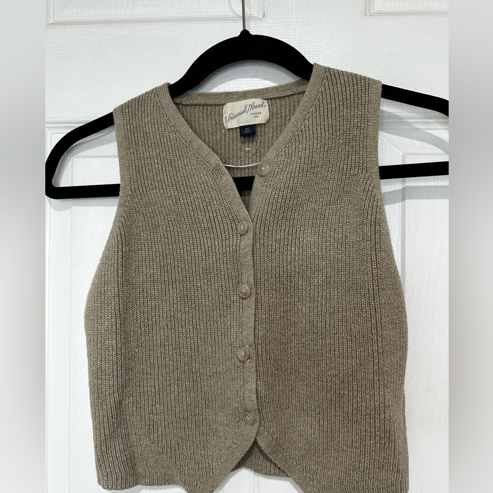 Universal Thread Beige Button-Up Cardigan